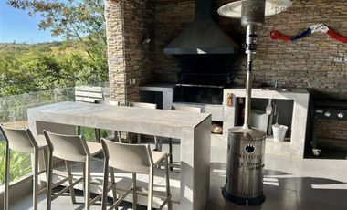 Casa en Arriendo en Los Quillayes Lago Rapel