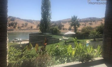 Casa en Arriendo en Los Quillayes Lago Rapel