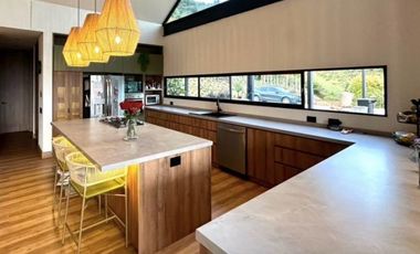 CASA CAMPESTRE VÍA SAN ANTONIO LA CEJA EN ARRIENDO