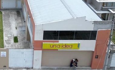 Edificio Comercial en Atuntaqui