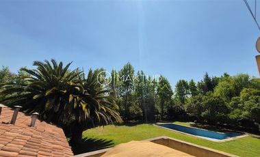 Casa en Venta en condominio los damascos 45, chicureo