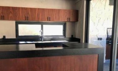 CASA EN RENTA EN AVANDARO