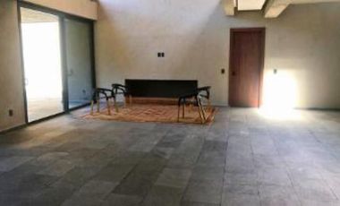 CASA EN RENTA EN AVANDARO