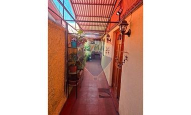 MARAVILLOSA CASA EN VILLA LA REINA