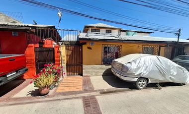 MARAVILLOSA CASA EN VILLA LA REINA