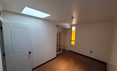 MARAVILLOSA CASA EN VILLA LA REINA