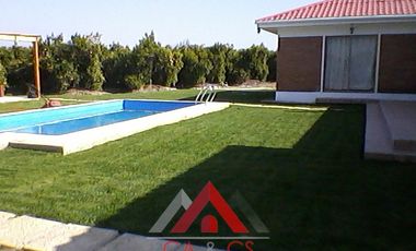 ESTUPENDA CASA DE 4 DORMITORIOS EN PARCELA,SECTOR LA PALMA, QUILLOTA