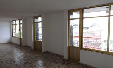 Edificio en venta con local comercial, Colonia Providencia