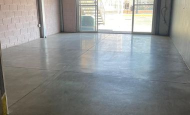 Plaza comercial en venta sobre Av. Sobrerete