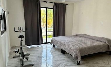 CASA EN VENTA MERIDA, PLAYA CHICXULUB, 2DA FILA, ENTREGA INMEDIATA