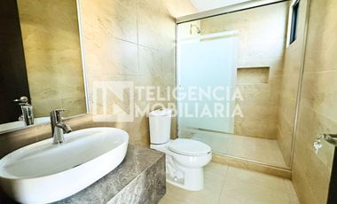 CASA EN VENTA -  EN SAN LUIS HUEXOTLA