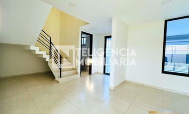 CASA EN VENTA -  EN SAN LUIS HUEXOTLA