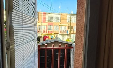 Casa en venta en Héroes Tecamac, Bosques sup.52.50 m2 3 pisos. ( SE ACEPTA INFONAVIT )