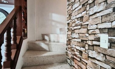 Casa en venta en Héroes Tecamac, Bosques sup.52.50 m2 3 pisos. ( SE ACEPTA INFONAVIT )