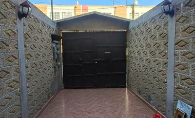 Casa en venta en Héroes Tecamac, Bosques sup.52.50 m2 3 pisos. ( SE ACEPTA INFONAVIT )