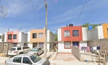 Casa en Venta en Fraccionamiento Santa Teresa.