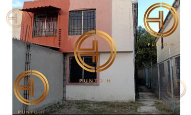 Casa en Venta en Fraccionamiento Santa Teresa.