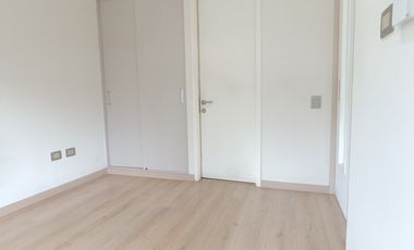 Canal Kirke 370 (1 Est ) [1677-1]