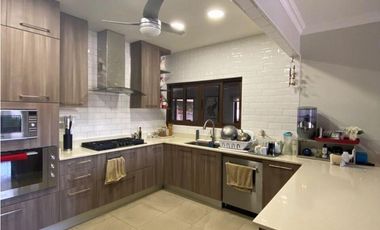 VENTA DE CASA EN BETHANIA  (8)