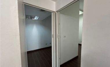 ALBROOK / LOCAL COMERCIAL / 78M / DIVISIONES / PISO MEDIO / SOBRE VIA