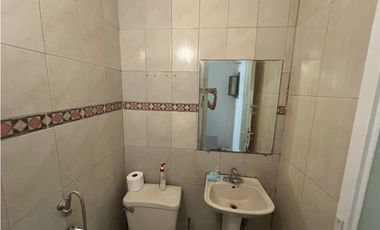 ALBROOK / LOCAL COMERCIAL / 78M / DIVISIONES / PISO MEDIO / SOBRE VIA