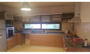 ALQUILER TEMPORARIO CASA EN CAUSANA