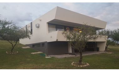 ALQUILER TEMPORARIO CASA EN CAUSANA