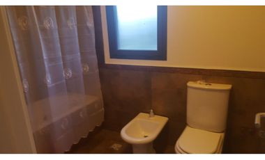 ALQUILER TEMPORARIO CASA EN CAUSANA