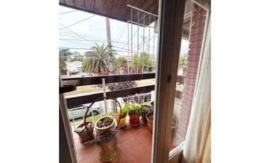 VENTA PH 3 AMB. BALCON AL FRENTE Y CONT. APTO CREDITO. PARQUE LURO