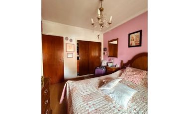 VENTA PH 3 AMB. BALCON AL FRENTE Y CONT. APTO CREDITO. PARQUE LURO