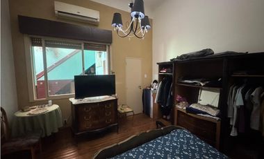 VENTA PH 4 AMB C COCHERA. AV. CASTAÑARES 1700. PARQUE CHACABUCO. CABA