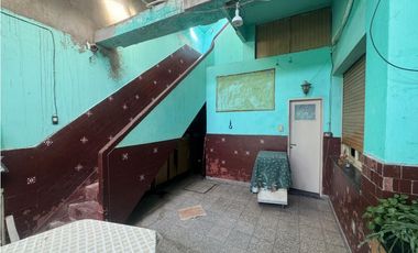 VENTA PH 4 AMB C COCHERA. AV. CASTAÑARES 1700. PARQUE CHACABUCO. CABA