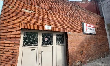 VENTA PH 4 AMB C COCHERA. AV. CASTAÑARES 1700. PARQUE CHACABUCO. CABA