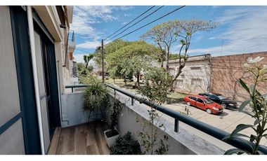 Venta de casa en calle Bavio