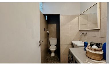 Venta de casa en calle Bavio