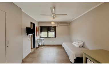 Venta de casa en calle Bavio