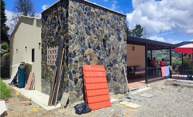 Casa Finca en Venta en Guarne – Ubicación Privilegiada GVRT