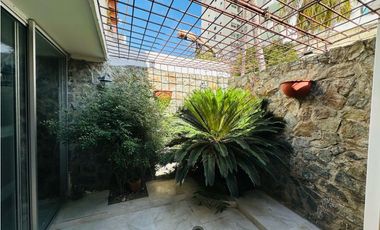 Arriendo casa amoblada cerca al mar