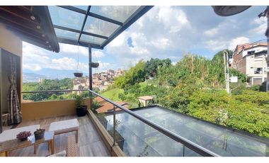 Casa en Venta en Unidad Cerrada en Envigado Sector Antillas