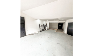 SE ARRIENDA ESPECTACULAR CASA COMERCIAL EN CABECERA