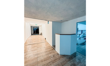 SE ARRIENDA ESPECTACULAR CASA COMERCIAL EN CABECERA