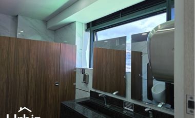 Arriendo Consultorio de 50 m² en Torre HHC, Cedritos, Bogotá