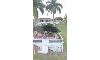 SE VENDE O PERMUTA FINCA VIA ALCALA  A CARTAGO AREA 10.000 M2