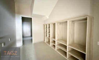 Venta moderna casa Incanto Bosque Real 4 recamaras mas estudio