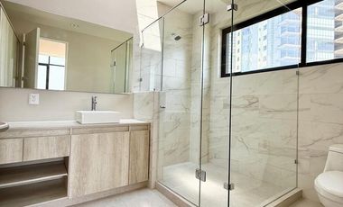 Venta moderna casa Incanto Bosque Real 4 recamaras mas estudio