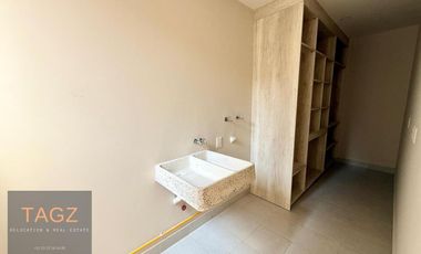 Venta moderna casa Incanto Bosque Real 4 recamaras mas estudio