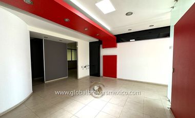 Almacén con Oficinas y Local Comercial sobre Av. Mexico, Col. Ladrón de Guevara