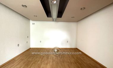 Almacén con Oficinas y Local Comercial sobre Av. Mexico, Col. Ladrón de Guevara