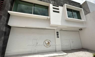 Almacén con Oficinas y Local Comercial sobre Av. Mexico, Col. Ladrón de Guevara