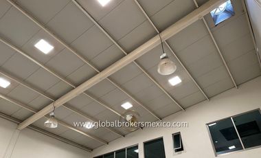 Almacén con Oficinas y Local Comercial sobre Av. Mexico, Col. Ladrón de Guevara